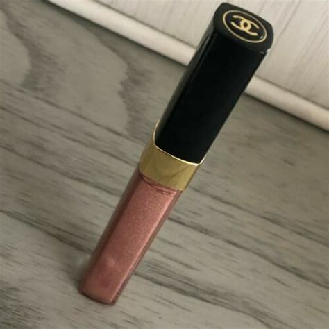 chanel lip gloss 19 blizzard dupe|chanel lip gloss levres scintillantes.